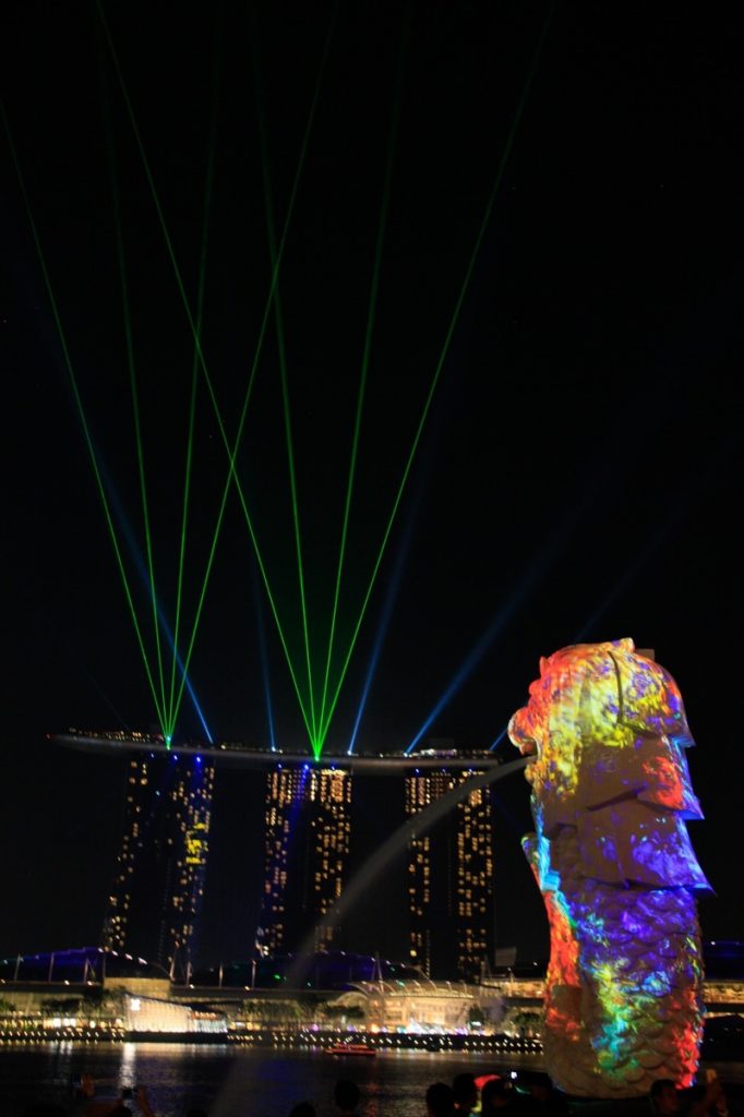 RE__MG_5717 マーライオンが蜷川実花風に